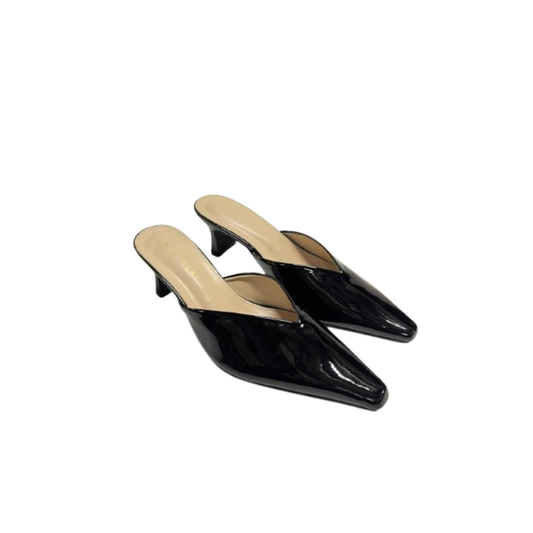 Vienta Classic Shoes by Miss Suri - Black